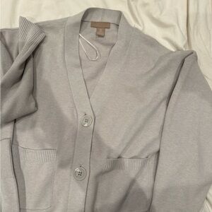 H&M Light Gray Ribbed V-Neck Cardigan